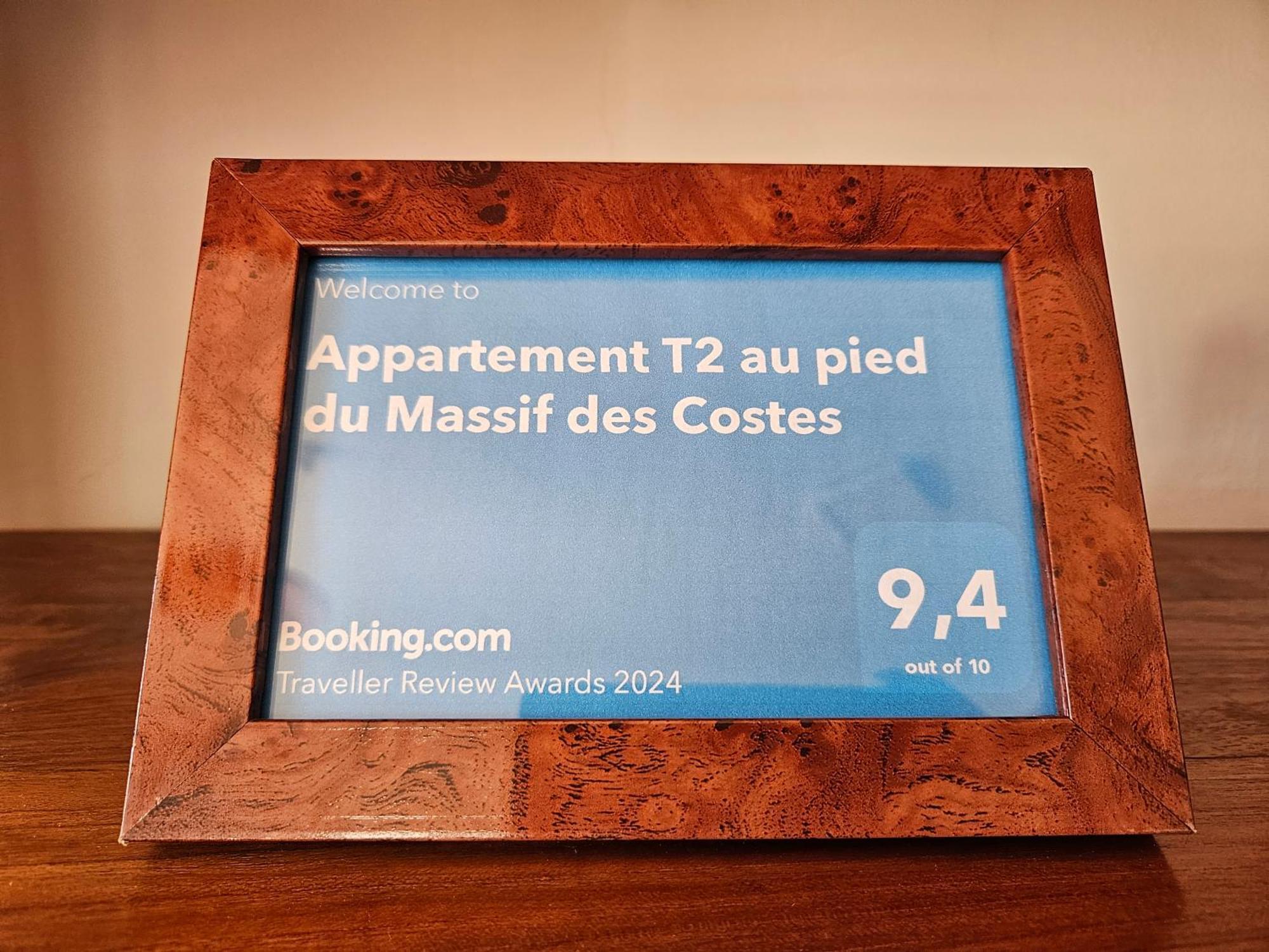 Au Pied Du Massif Des Costes Villa Pelissanne Ngoại thất bức ảnh