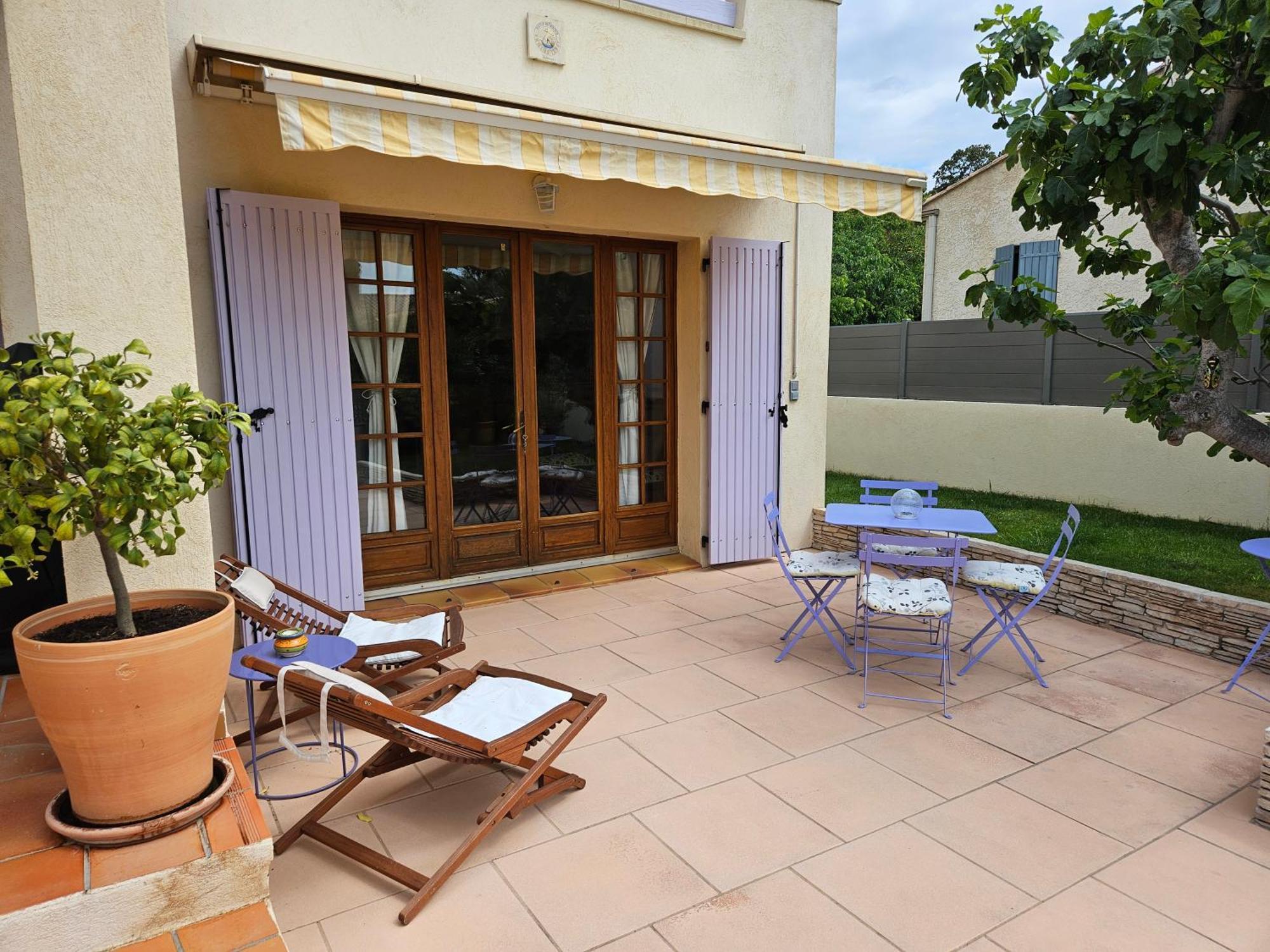 Au Pied Du Massif Des Costes Villa Pelissanne Ngoại thất bức ảnh