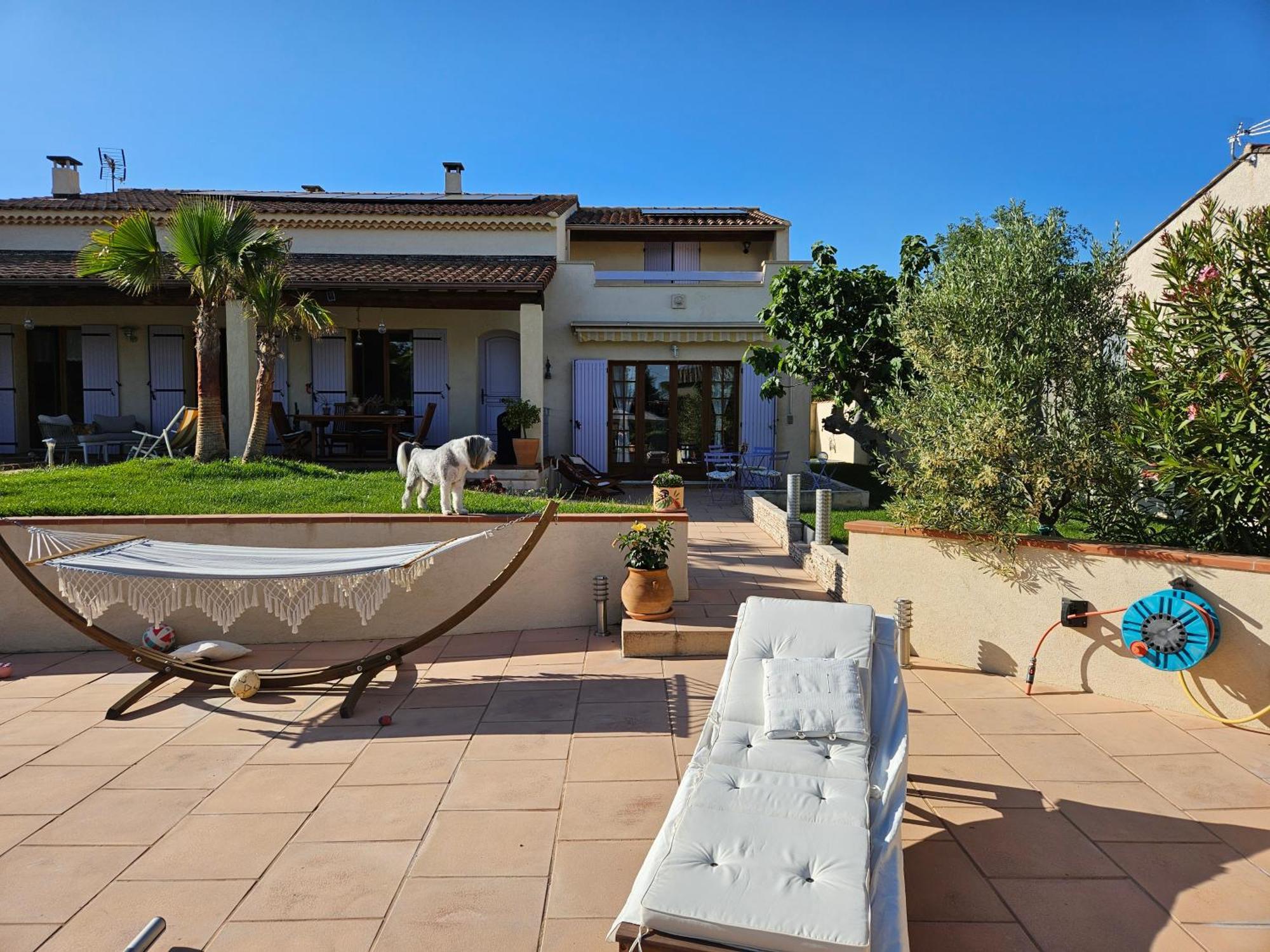 Au Pied Du Massif Des Costes Villa Pelissanne Ngoại thất bức ảnh