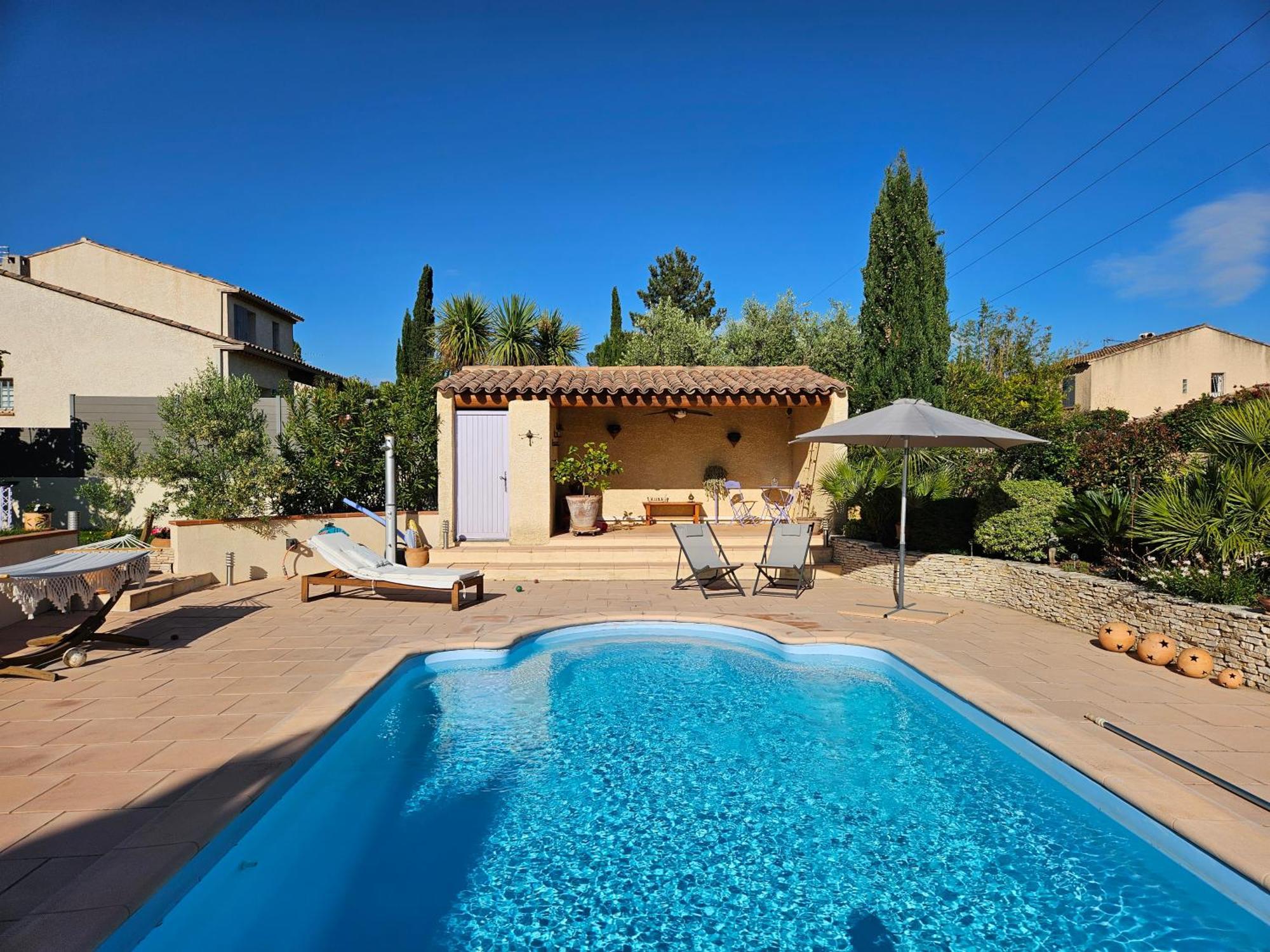 Au Pied Du Massif Des Costes Villa Pelissanne Ngoại thất bức ảnh